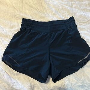 Lululemon Hotty Hot High-Rise Lined Short 4”
